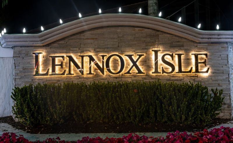 Lennox Isle Coral Springs Entrance Sign